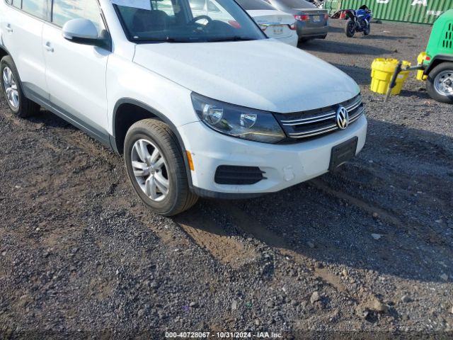 volkswagen tiguan 2017 wvgbv7ax6hk000613