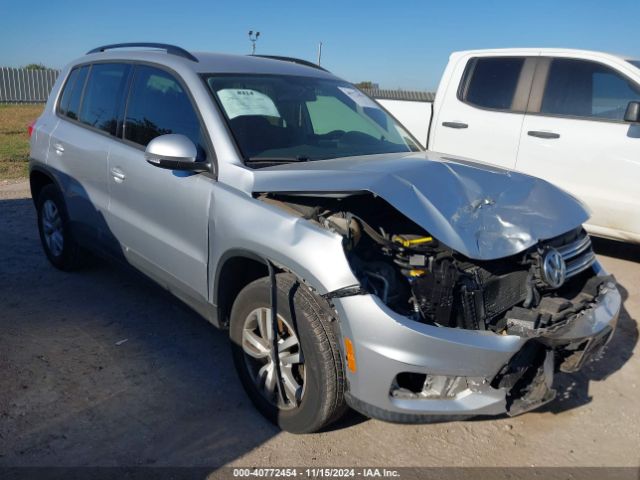 volkswagen tiguan 2017 wvgbv7ax7hk022250