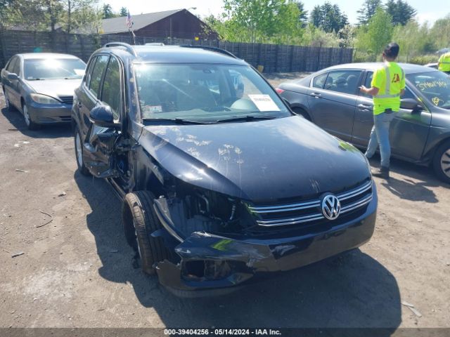 volkswagen tiguan 2017 wvgbv7ax7hk028369