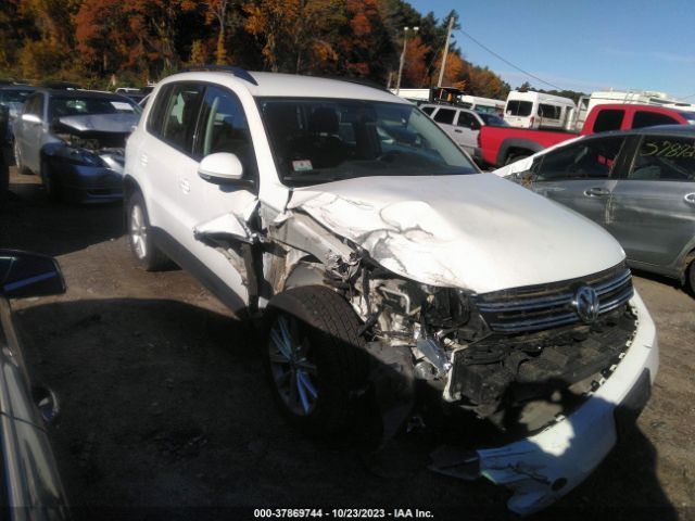 volkswagen  2018 wvgbv7ax7jk005566