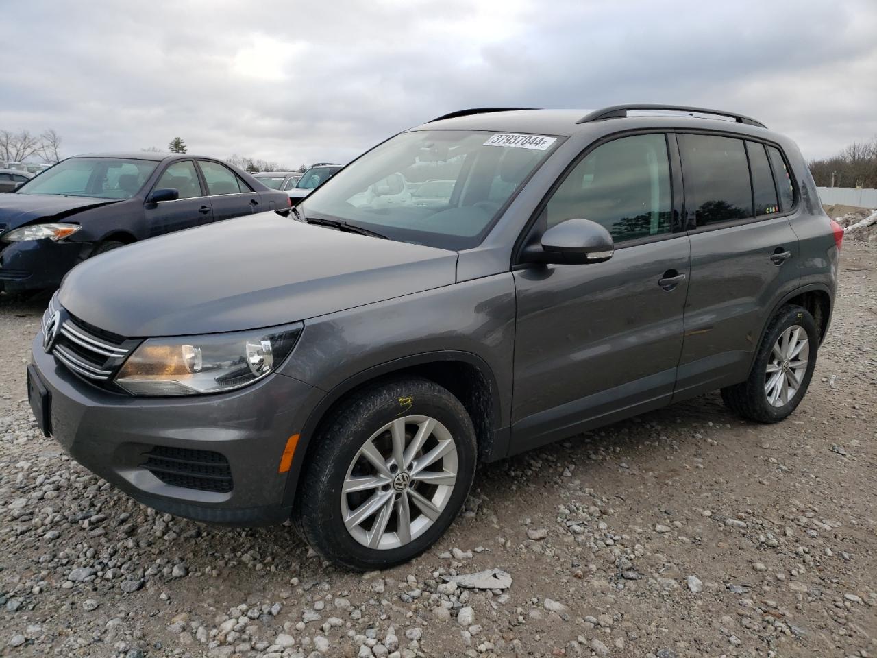 volkswagen all 2018 wvgbv7ax7jk005907