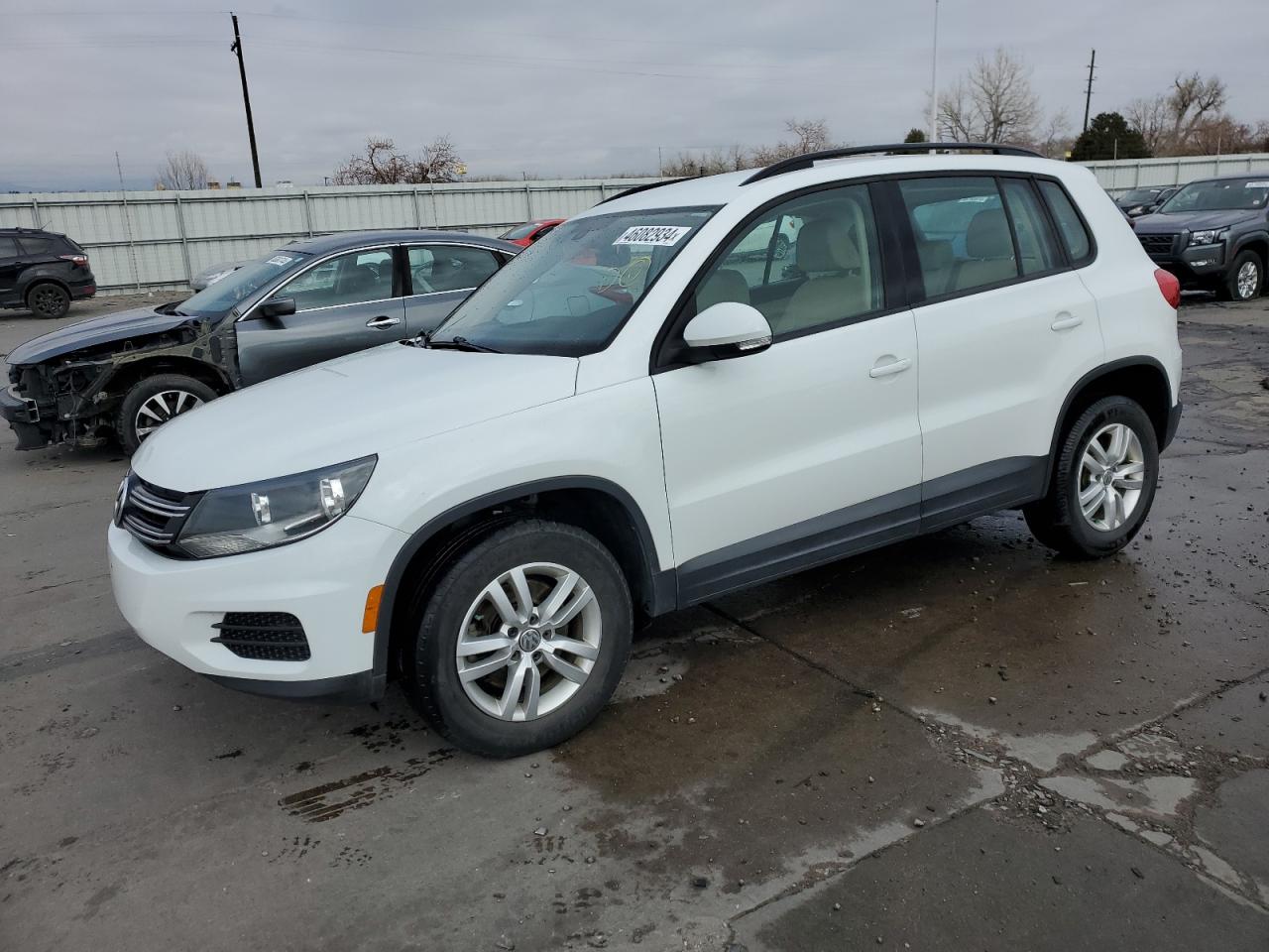 volkswagen tiguan 2016 wvgbv7ax8gw602792