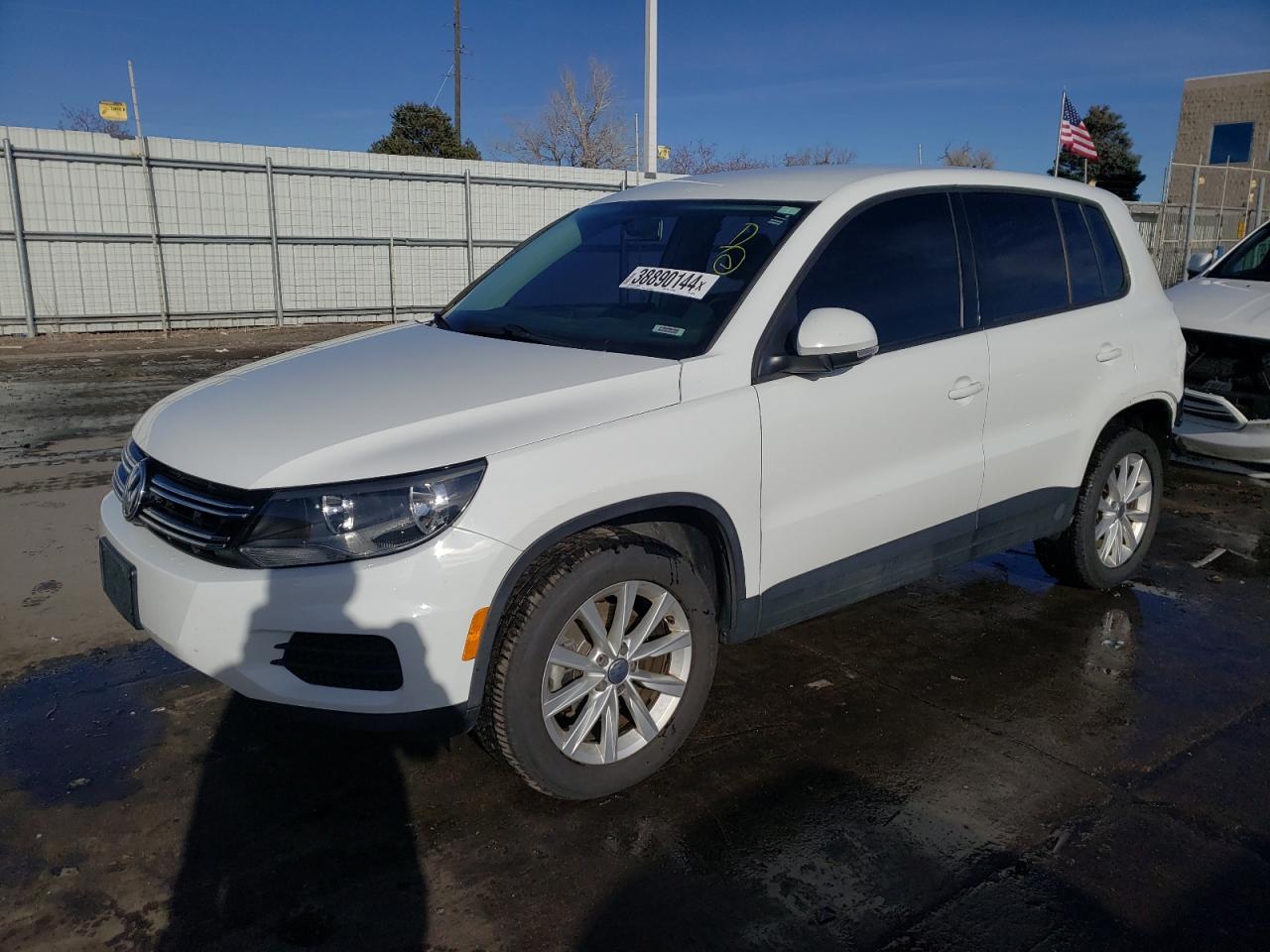 volkswagen tiguan 2017 wvgbv7ax8hk051420