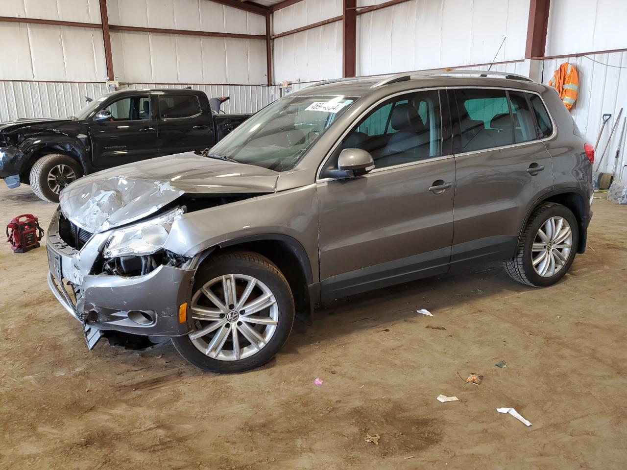 volkswagen tiguan 2011 wvgbv7axxbw560389