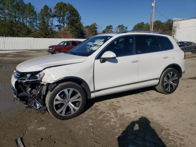 volkswagen touareg wo 2017 wvgrf7bp6hd006569