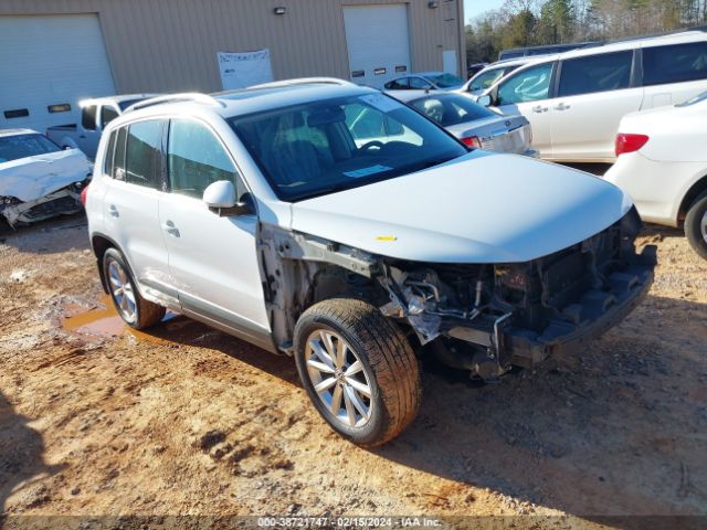 volkswagen tiguan 2017 wvgsv7ax4hw509771