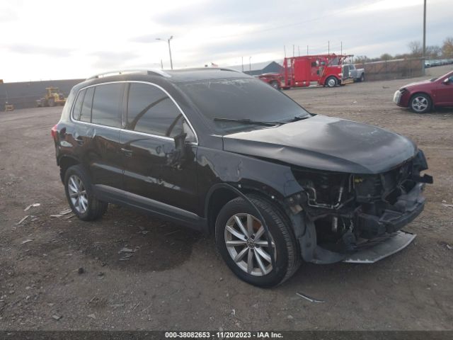 volkswagen tiguan 2017 wvgsv7ax7hk027223