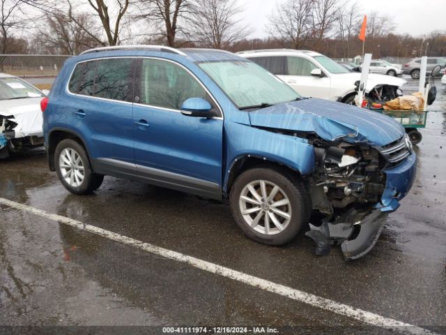 volkswagen tiguan 2017 wvgsv7ax9hk007880