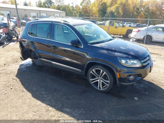 volkswagen tiguan 2017 wvgwv7ax3hk024496