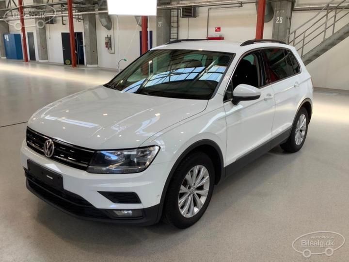 volkswagen tiguan estate 2017 wvgzzz5nzjw873202