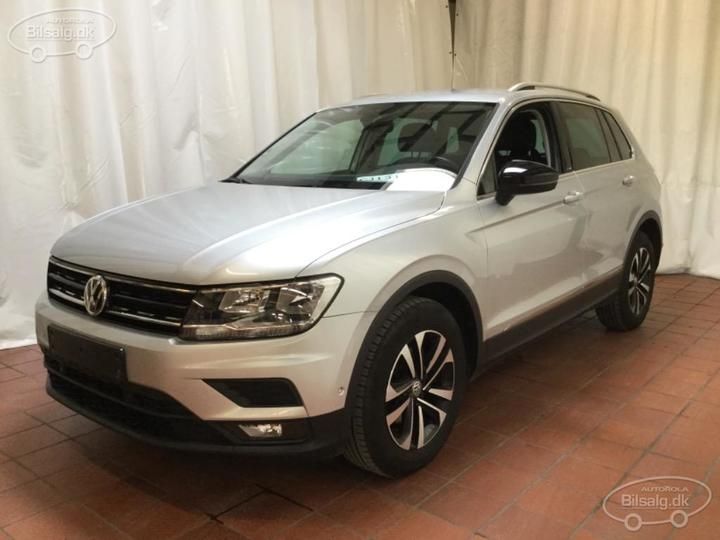 volkswagen tiguan suv 2019 wvgzzz5nzkw337677