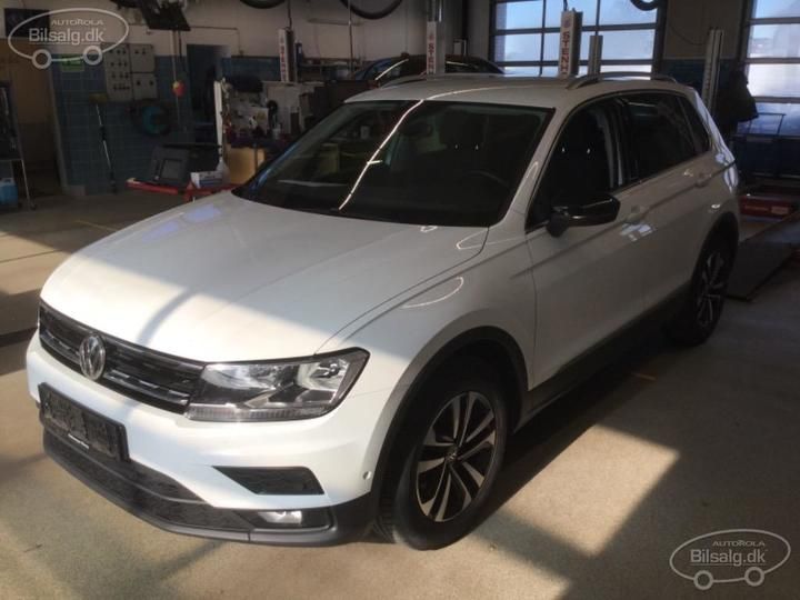 volkswagen tiguan estate 2019 wvgzzz5nzlw823652