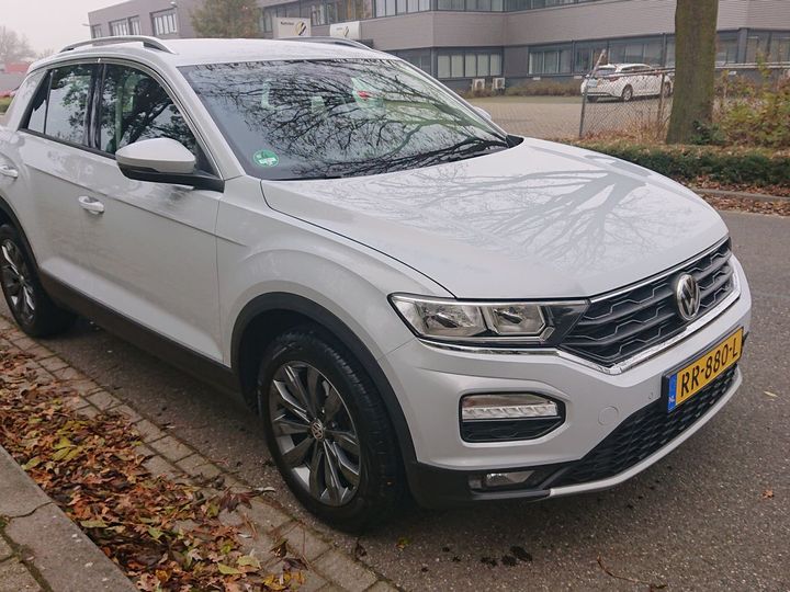 volkswagen t-roc 2018 wvgzzza1zjv000301