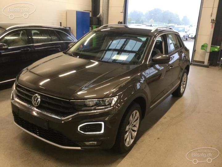 volkswagen t-roc suv 2019 wvgzzza1zkv074079