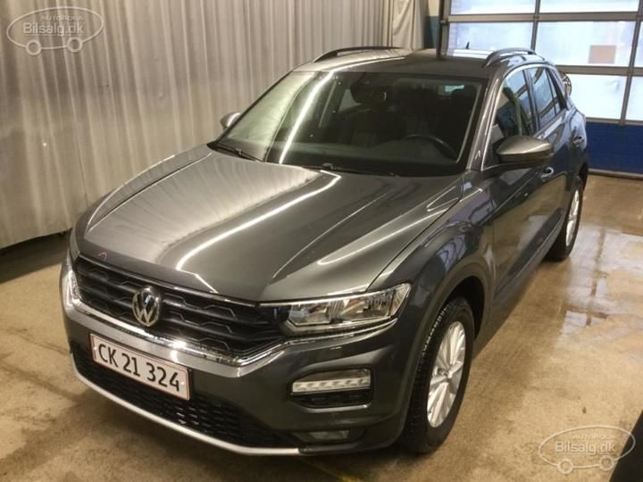 volkswagen t-roc suv 2019 wvgzzza1zlv022917