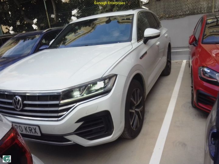 volkswagen touareg 2018 wvgzzzcrzkd015358