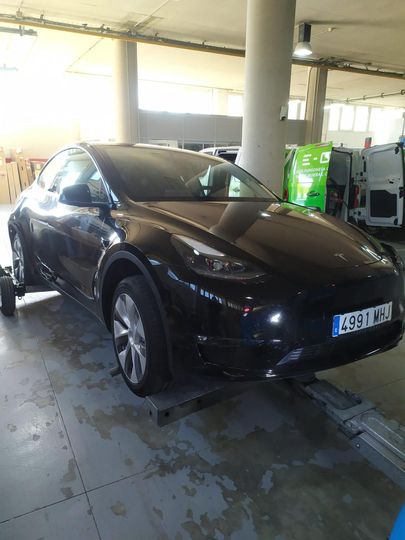 tesla model y 2023 xp7ygcek3pb142346