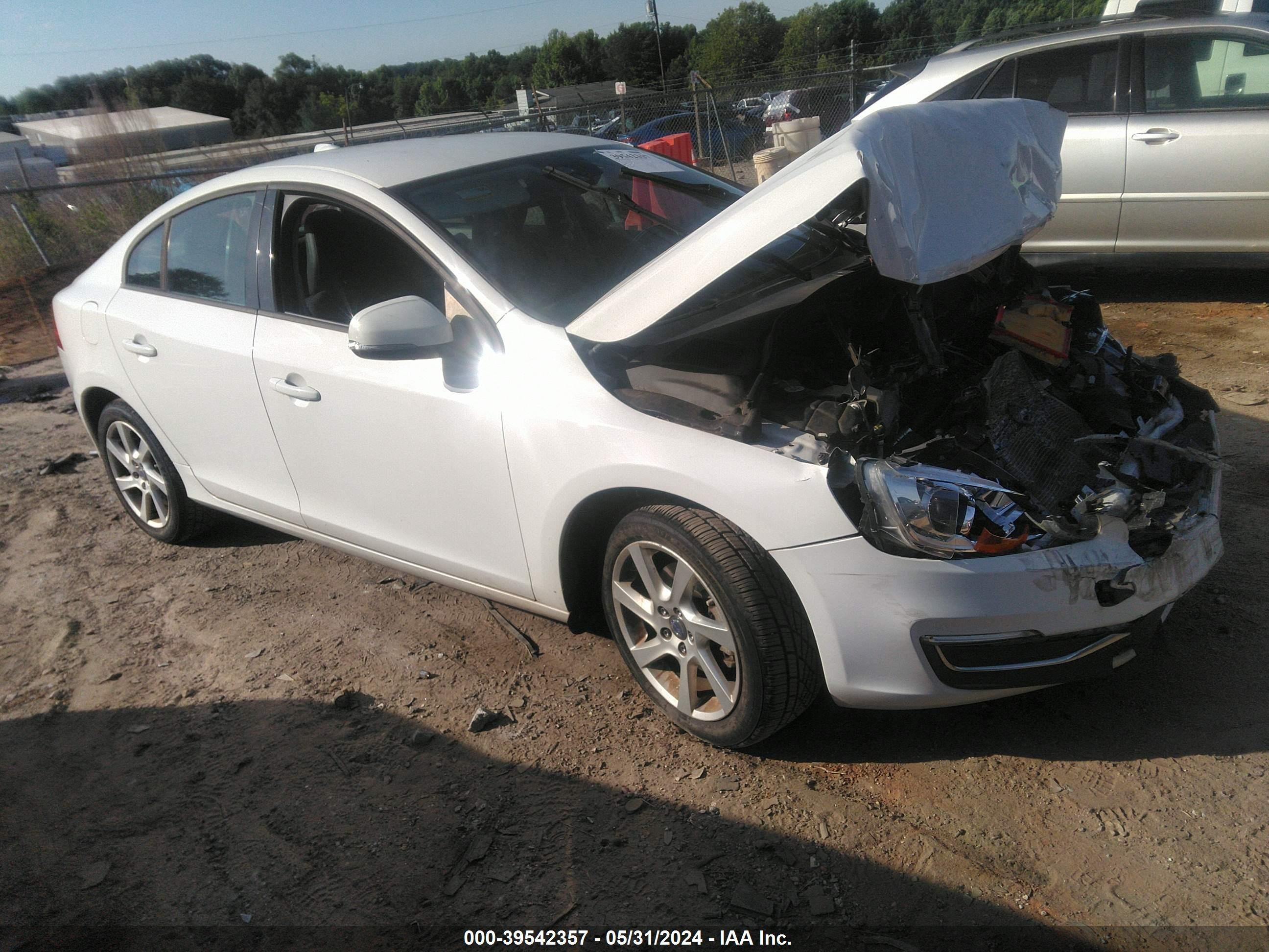 volvo s60 2015 yv126mfj9f2365718