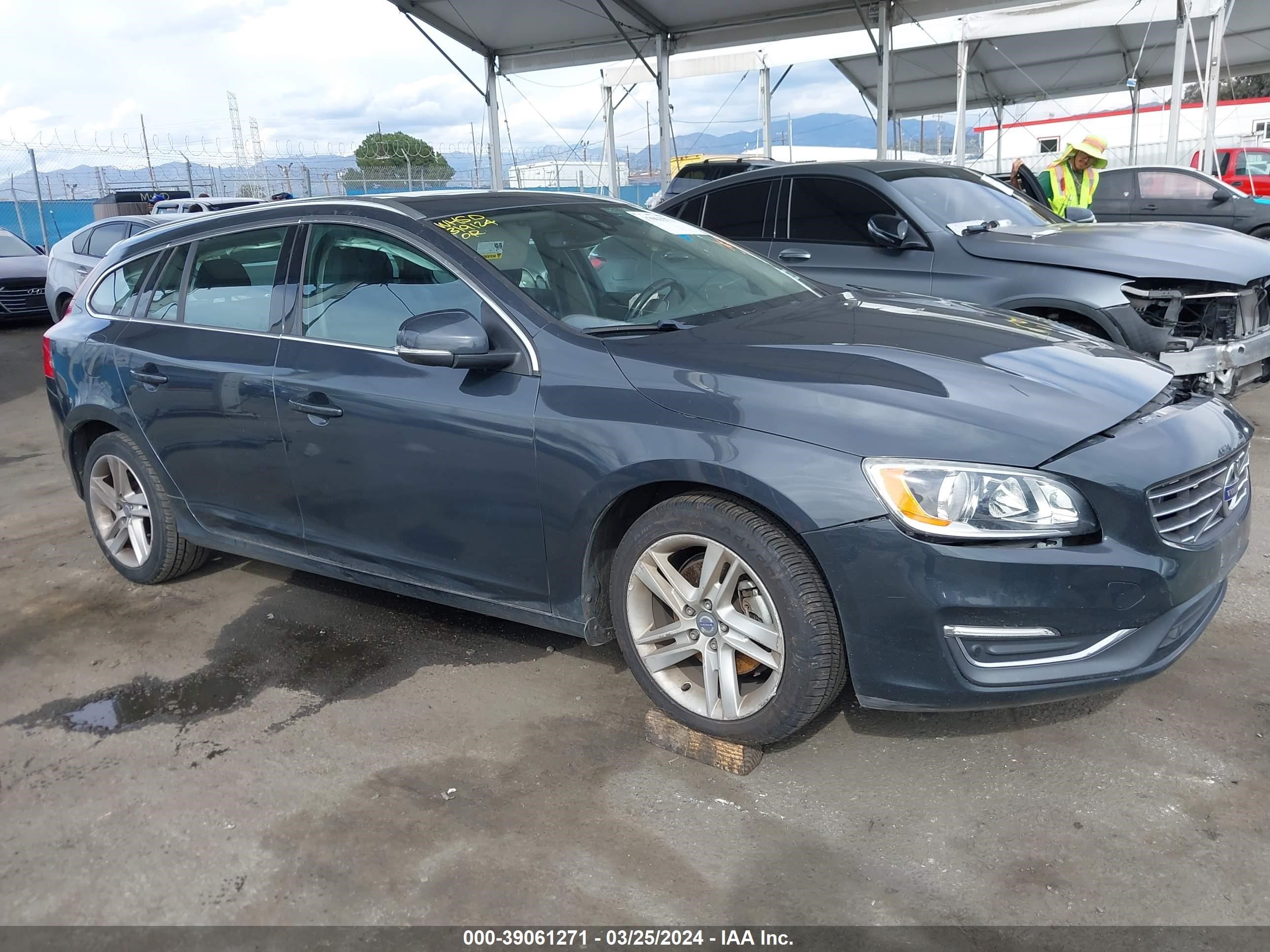 volvo v60 2015 yv140mek3f1263633