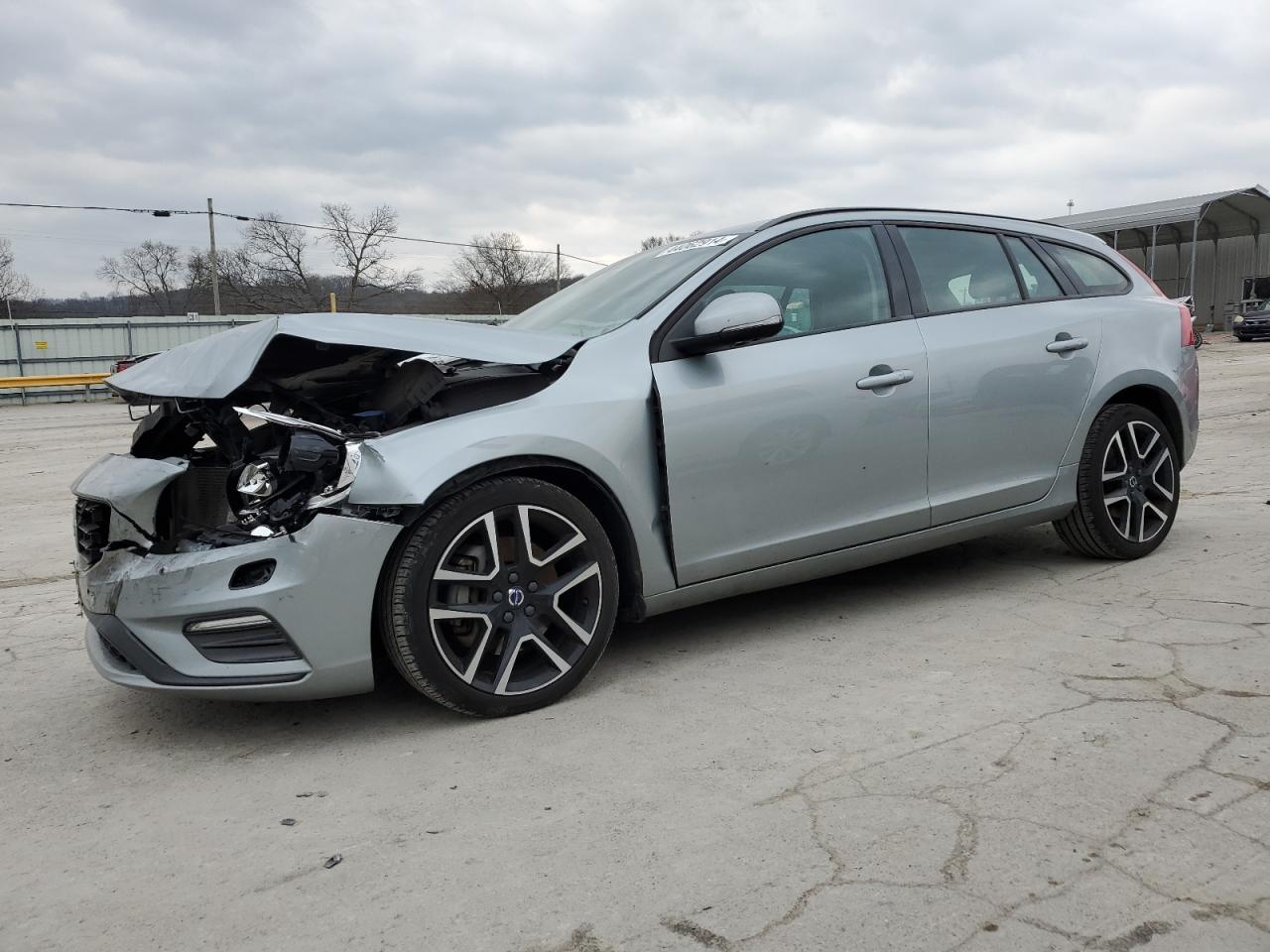 volvo v60 2018 yv140mslxj2411955