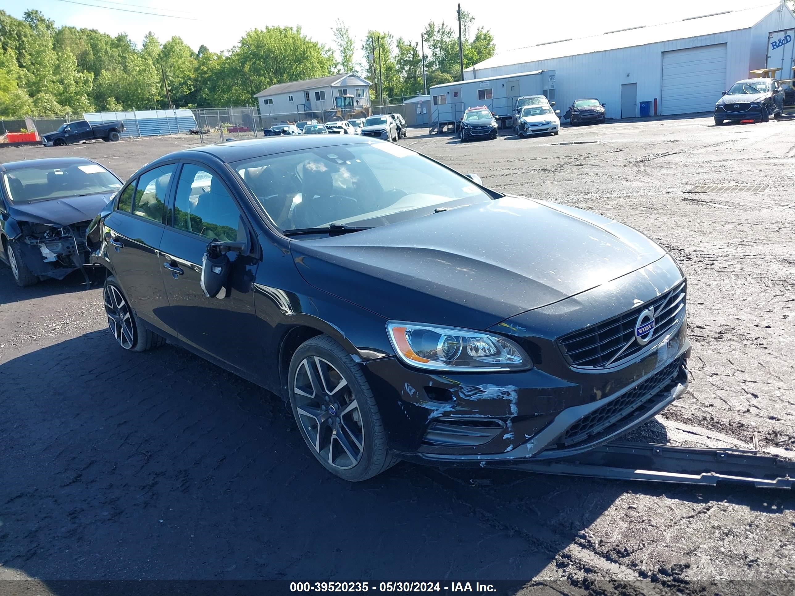 volvo s60 2018 yv140mtlxj2450978