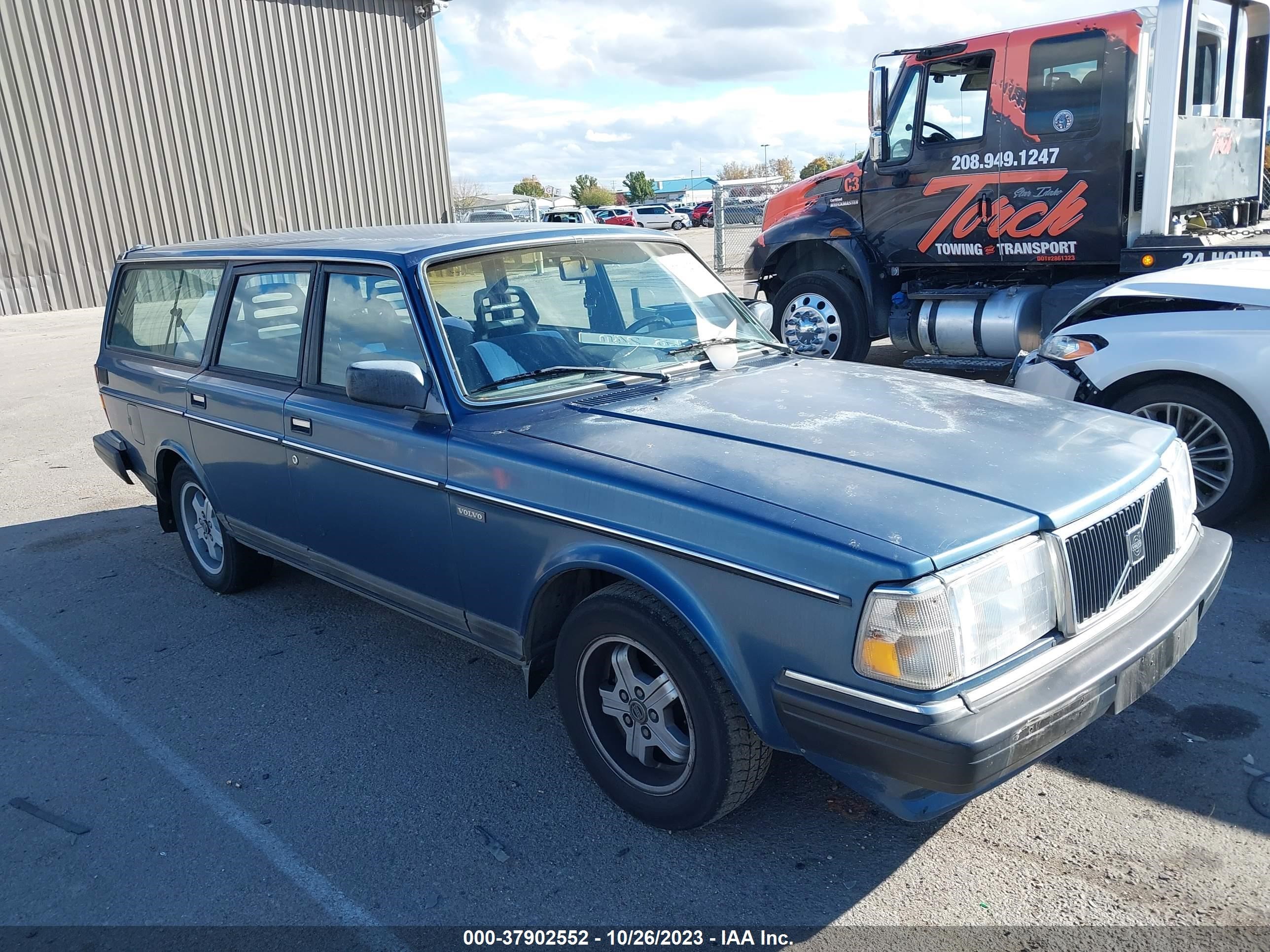 volvo  1990 yv1aa8844l1405911