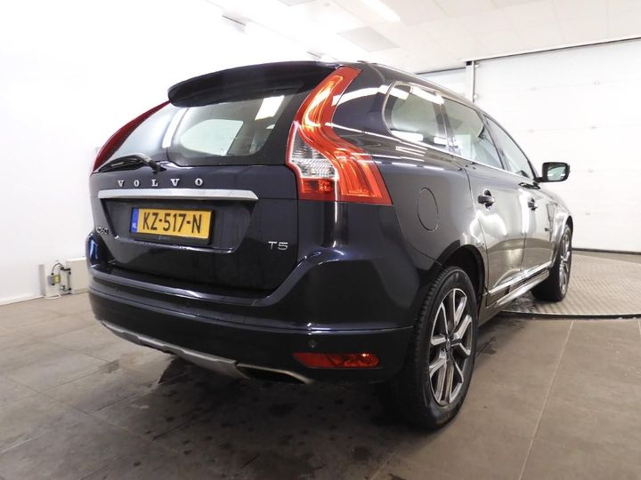 volvo xc60 2017 yv1dz40ldh2109798