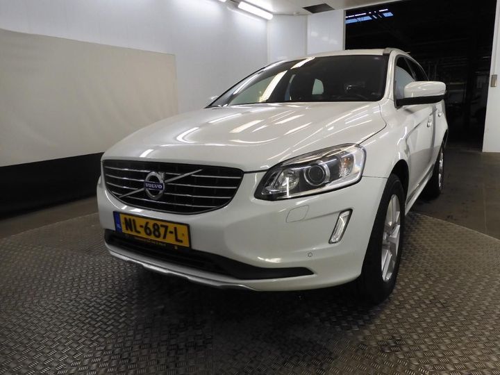 volvo xc60 2017 yv1dzarc1h2140502