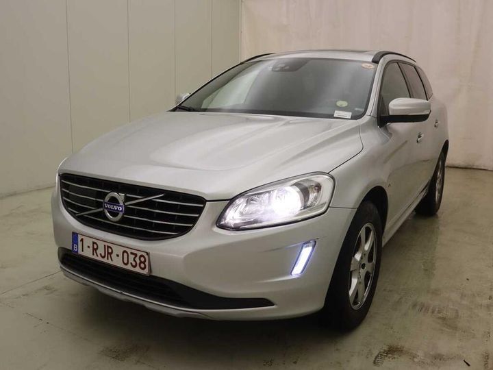 volvo xc60 2017 yv1dzarcdh2113151