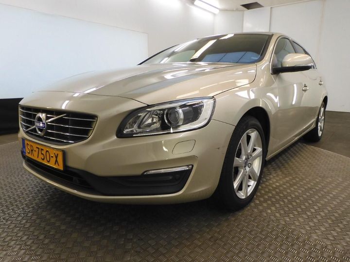 volvo v60 2018 yv1fw29l0j2400240