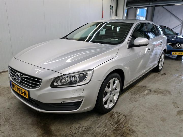 volvo v60 2017 yv1fw41l0h2371094