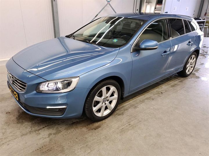 volvo v60 2016 yv1fw7981g1325447