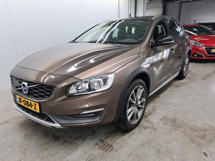 volvo v60 2016 yv1fz40ldg1005449