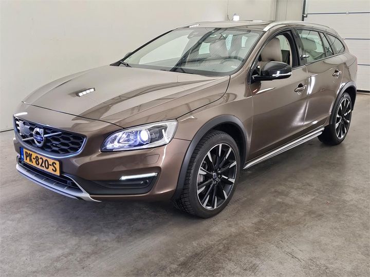 volvo v60 2017 yv1fz40ldj2043250