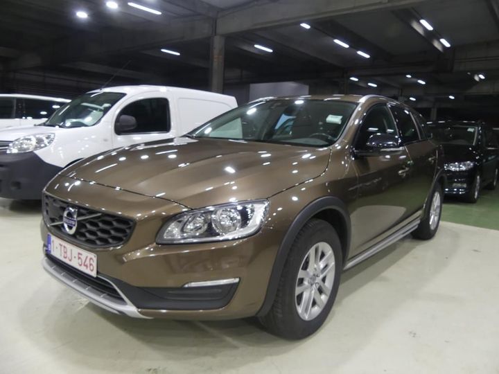 volvo v60 cross count 2017 yv1fzarc1j2045872