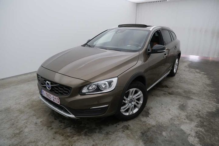 volvo v60 cross country 2017 yv1fzarc1j2049557