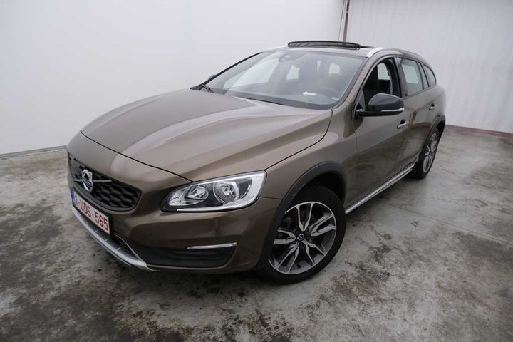 volvo v60 cross country 2018 yv1fzarc1j2056168