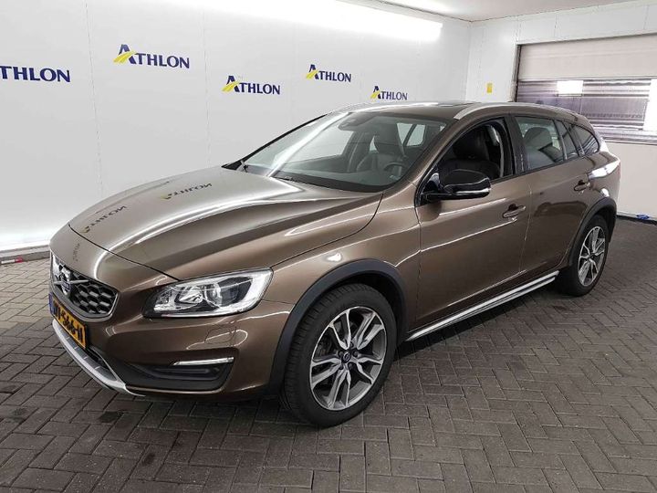 volvo v60 cross country 2017 yv1fzarcdh1040916