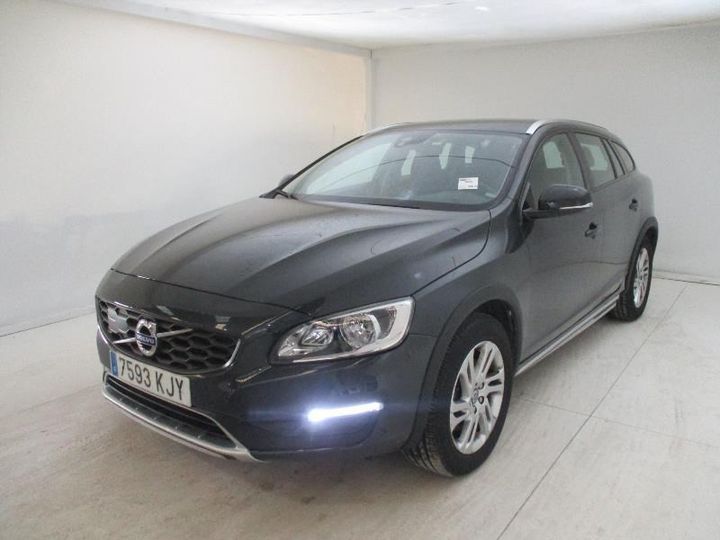 volvo v60 2018 yv1fzarcdj2050558