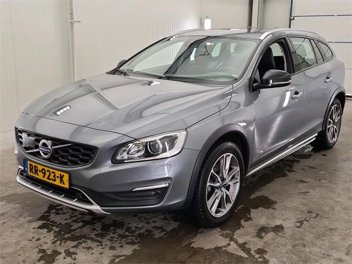 volvo v60 2018 yv1fzarcdj2051037