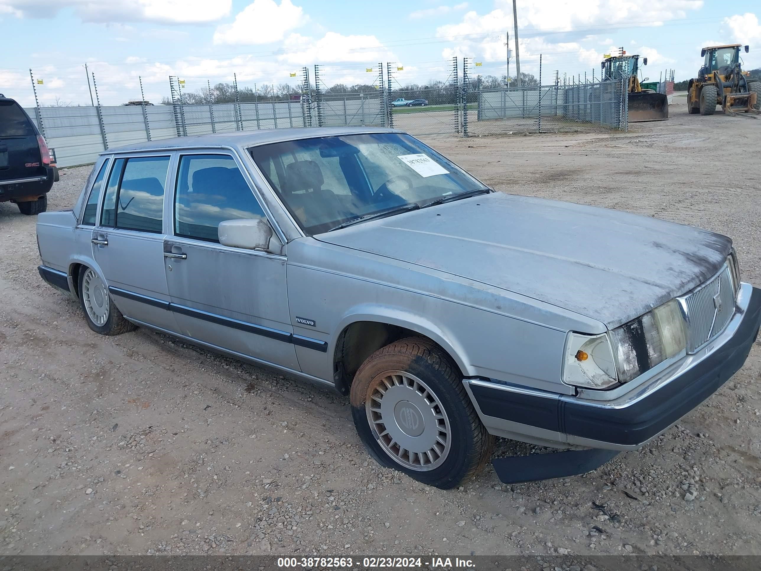 volvo 760 1988 yv1ga874bj0049204