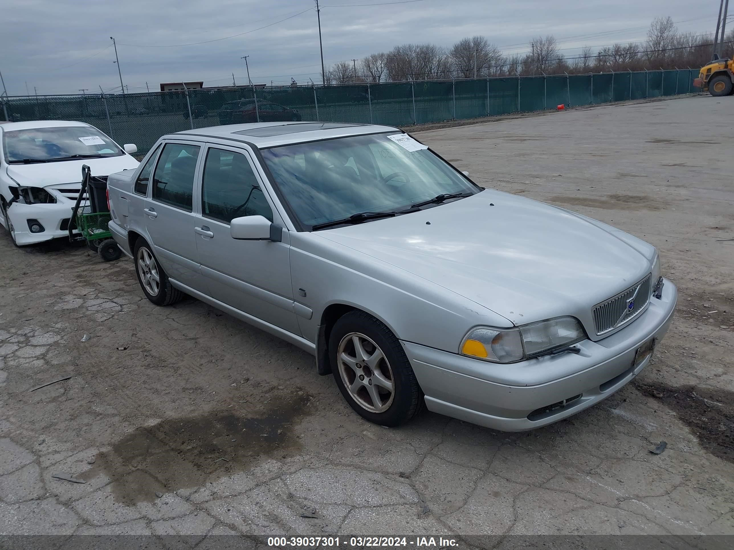 volvo s70 2000 yv1ls61j8y2664395