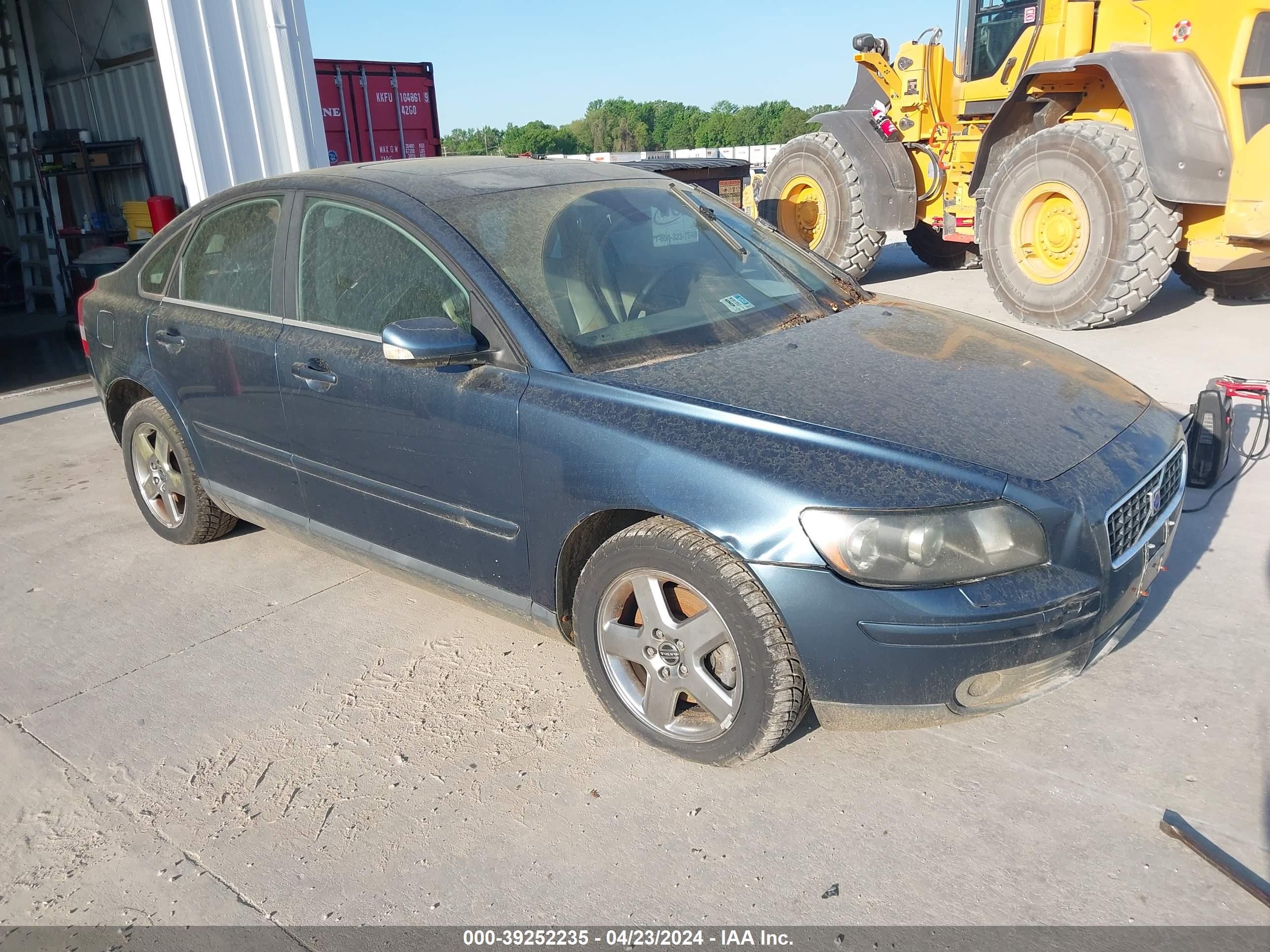 volvo s40 2005 yv1mh682x52089634