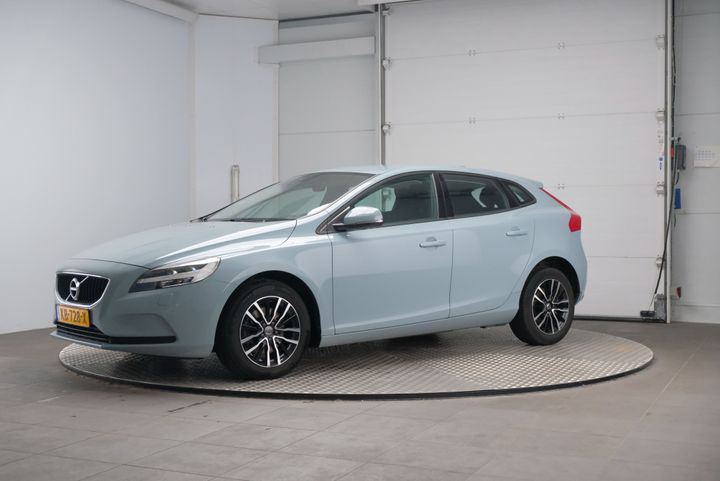 volvo v40 2016 yv1mv2181h2377008