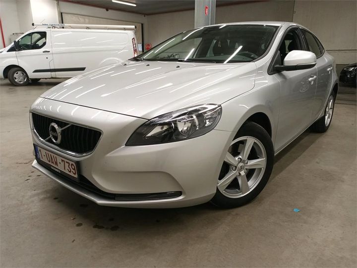 volvo v40 2018 yv1mv2181j2509019