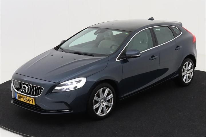 volvo v40 2017 yv1mv29l0h2432549