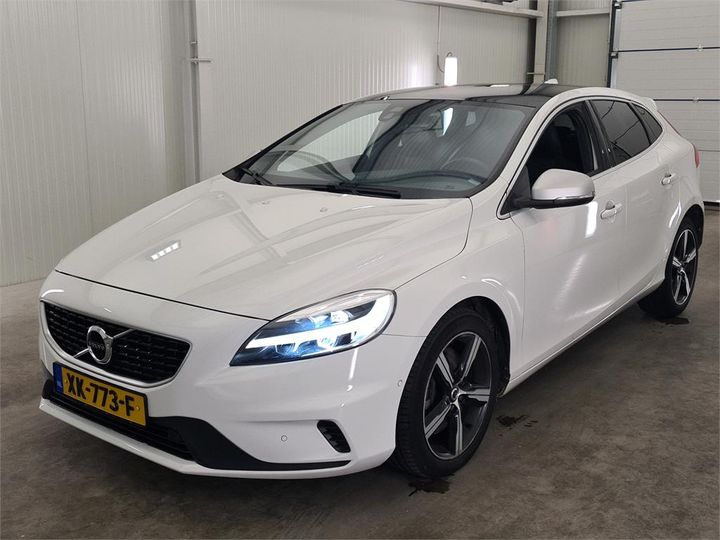 volvo v40 2019 yv1mv32v0k2576551