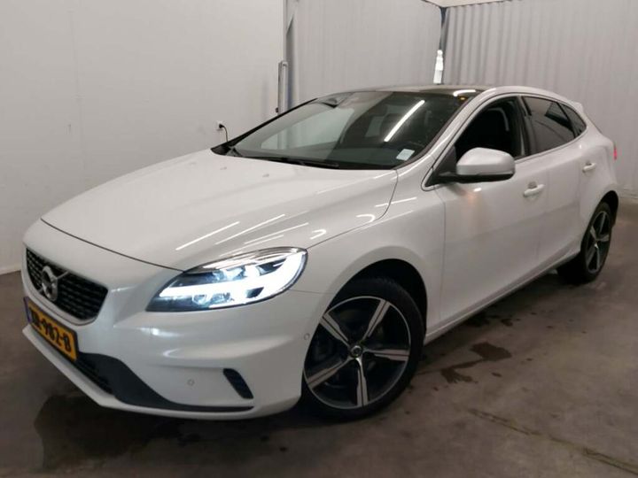 volvo v40 2019 yv1mv32v0k2584288