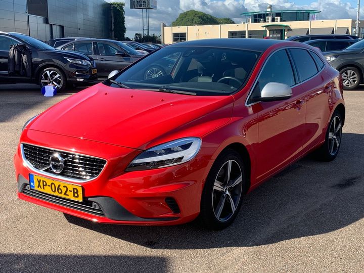 volvo v40 2019 yv1mv32v0k2584813