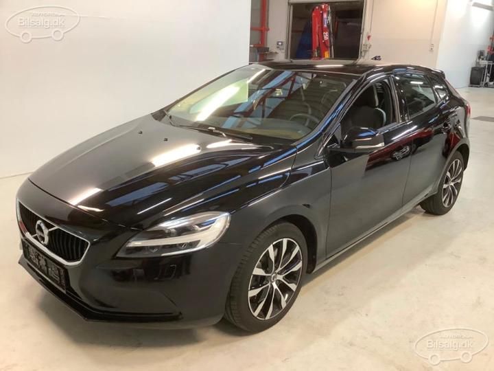 volvo v40 hatchback 2019 yv1mv32v0k2591146